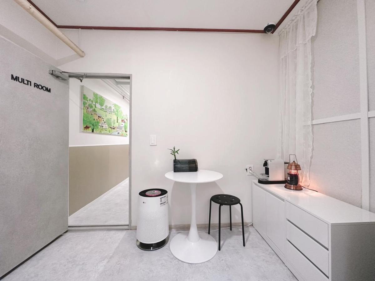 The Bay Cube House Female Only Ξενοδοχείο Guri Εξωτερικό φωτογραφία